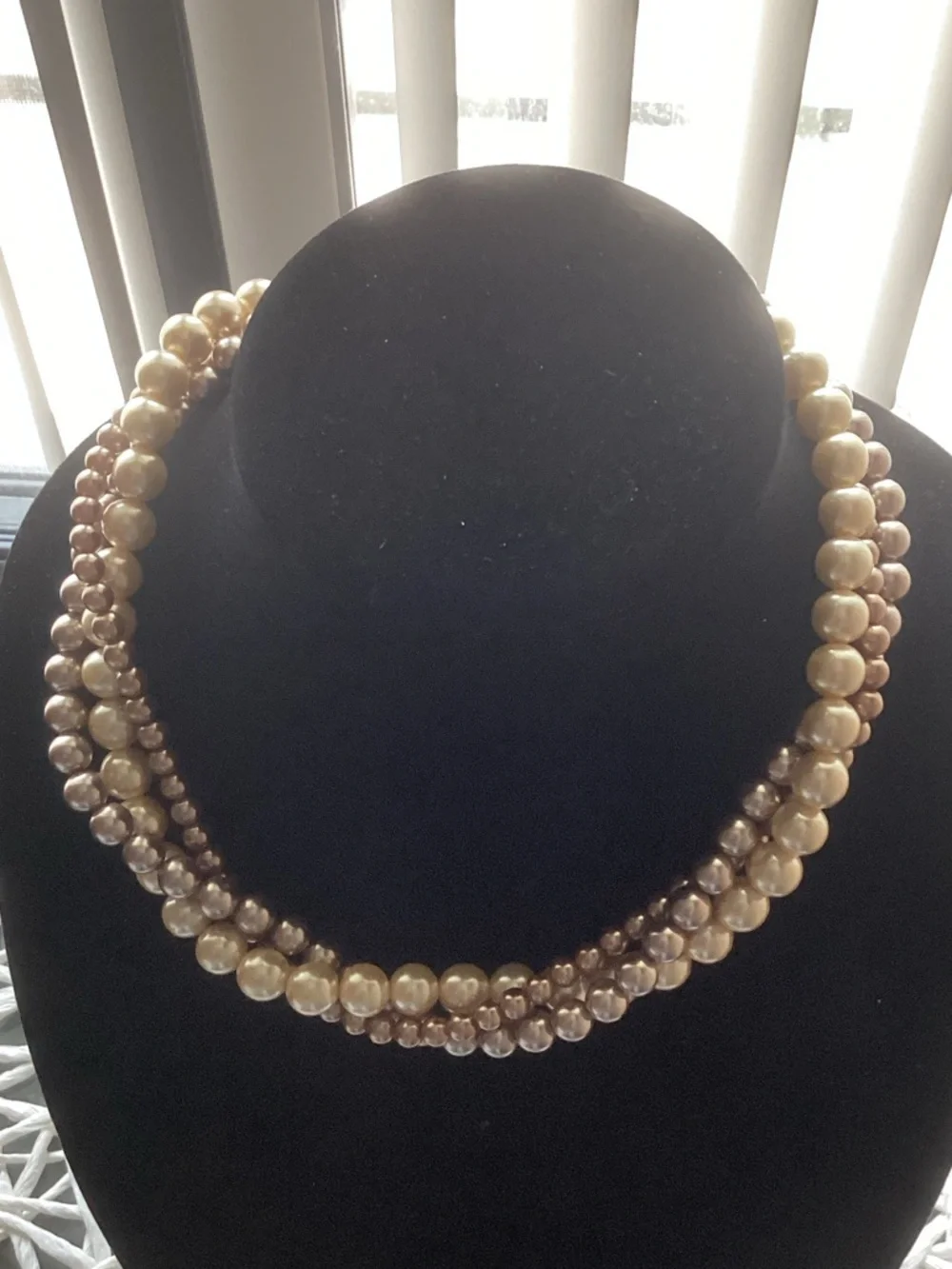 Classic Multi-Strand Champagne Pearl Necklace - Women Jewelry - Picture 4 of 5